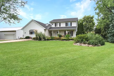 49 W972 Peterson Rd, Maple Park, IL 60151