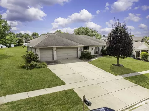 13017 W Hiawatha Dr, Homer Glen, IL 60491