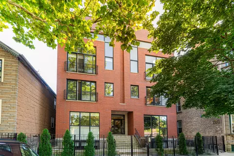 1653 W Huron St #2W, Chicago, IL 60622