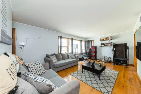Living - 5813 Superior St, Berkeley, IL 60163 photo 2 of 2