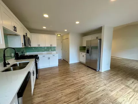 Kitchen - 418 Farmbrook Ct, Romeoville, IL 60446 photo 2 of 3