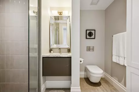 Bath - 180 E Pearson St #5603, Chicago, IL 60611 photo 7 of 8