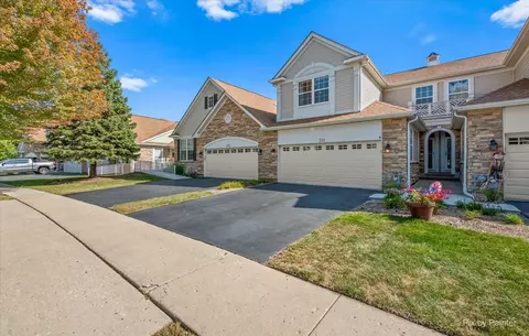 311 Katrina Ln, Algonquin, IL 60102 photo 3