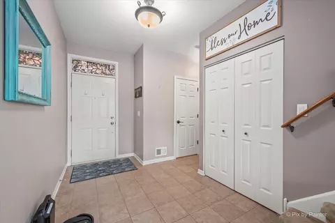 311 Katrina Ln, Algonquin, IL 60102 photo 5