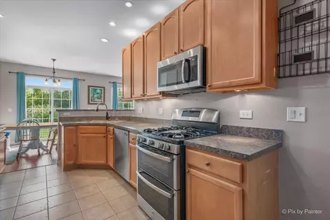 311 Katrina Ln, Algonquin, IL 60102 photo 12