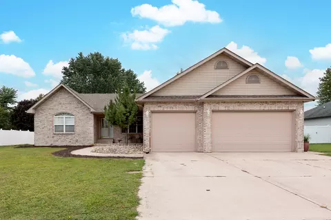 1115 Crystal Ln, Diamond, IL 60416
