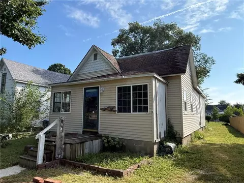 818 S Market St, Hoopeston, IL 60942