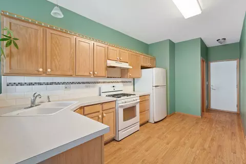 Kitchen - 17537 S Gilbert Dr, Lockport, IL 60441 photo 2 of 2