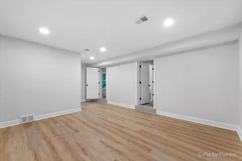 Other - 918 Delles Rd, Wheaton, IL 60189 photo 3 of 4