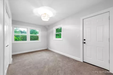 Bedroom - 918 Delles Rd, Wheaton, IL 60189 photo 5 of 8