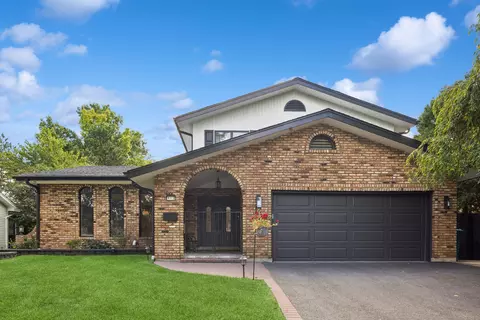 913 62nd St, Downers Grove, IL 60516