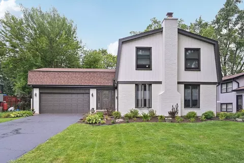 1633 Redpoll Ct, Naperville, IL 60565