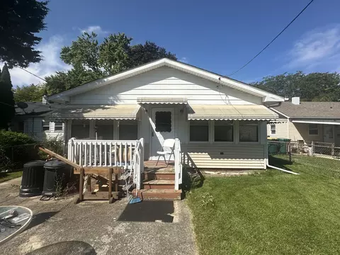 220 Park Dr, Joliet, IL 60436