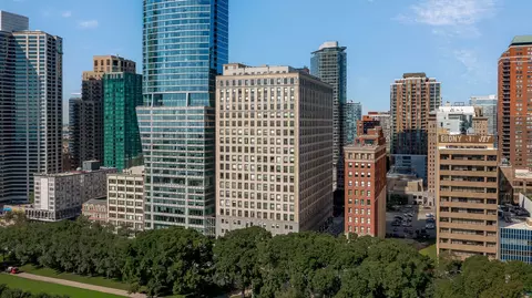 910 S Michigan Ave #1211, Chicago, IL 60605