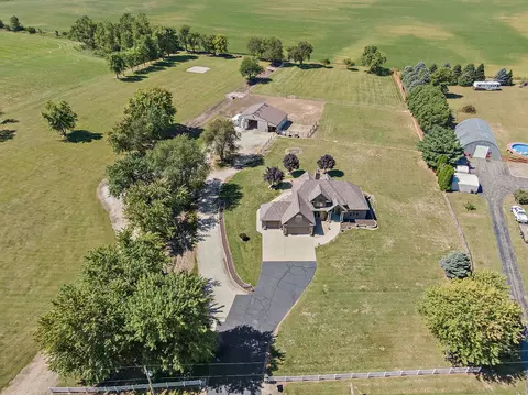 17707 Il-113, Custer Park, IL 60481