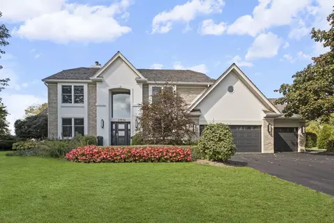 27634 Primrose Ln N, Mundelein, IL 60060
