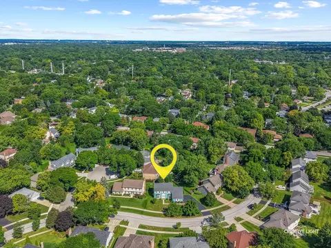 View/Area - 1423 Meander Dr, Naperville, IL 60565 photo 5 of 6