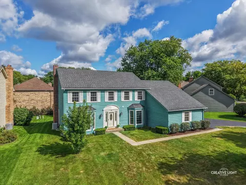 View/Area - 1423 Meander Dr, Naperville, IL 60565 photo 1 of 6