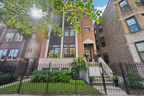 929 W Altgeld St #2, Chicago, IL 60614