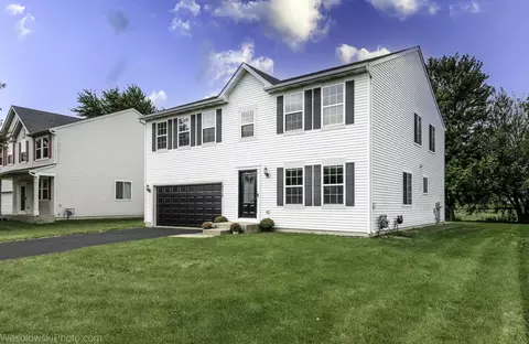 14314 Capital Dr, Plainfield, IL 60544 photo 2