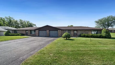 628-630 Allison Cir, Byron, IL 61010