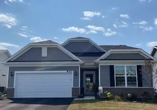 2810 Spring Cir S, Lindenhurst, IL 60046