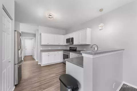 Kitchen - 101 Bay Dr, Itasca, IL 60143 photo 1 of 4