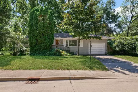 1507 W Columbia Ave, Champaign, IL 61821