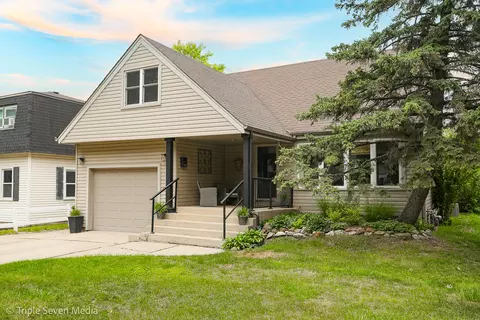 9422 Central Ave, Oak Lawn, IL 60453