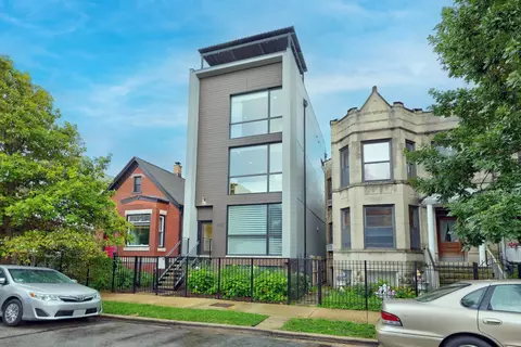 3115 W Lyndale St #2, Chicago, IL 60647