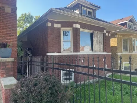 8838 S Wood St, Chicago, IL 60620