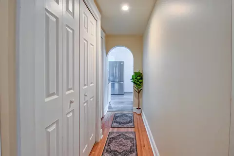 Entry Way - 207 E Custer St, Lemont, IL 60439 photo 2 of 2