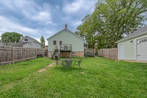 Exterior - 207 E Custer St, Lemont, IL 60439 photo 7 of 7