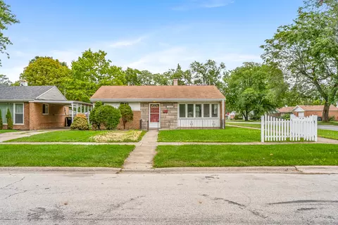 17257 Park Ave, Lansing, IL 60438