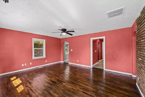 Living - 431 E Chestnut St, Paxton, IL 60957 photo 1 of 7