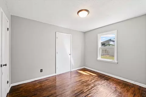 Bedroom - 431 E Chestnut St, Paxton, IL 60957 photo 2 of 5
