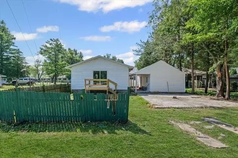 Exterior - 431 E Chestnut St, Paxton, IL 60957 photo 5 of 5