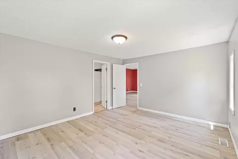 Bedroom - 431 E Chestnut St, Paxton, IL 60957 photo 1 of 5