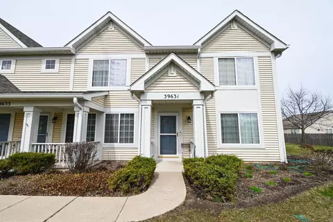 39631 N Warren Ln, Beach Park, IL 60083