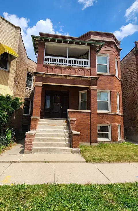 6111 S Vernon Ave, Chicago, IL 60637