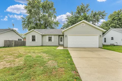 2105 E Pennsylvania Ave, Urbana, IL 61802