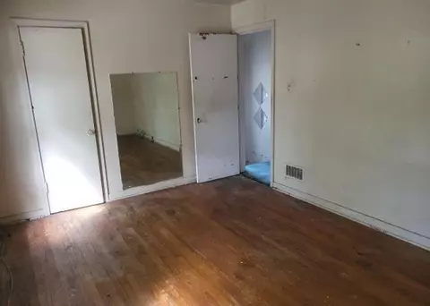 2126 E 96th St, Chicago, IL 60617 photo 8