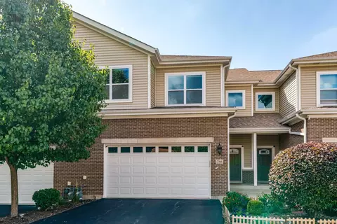 2366 N Newberry Ln, Palatine, IL 60074