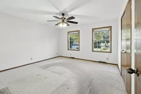 Bedroom - 11 Hellios Ct, Fox Lake, IL 60020 photo 1 of 5