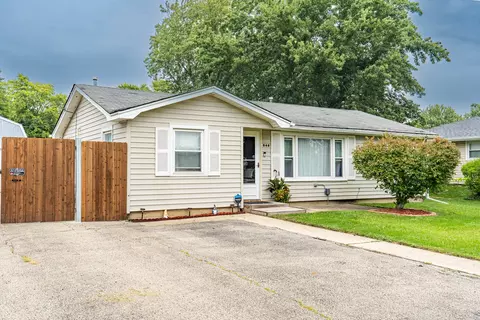 846 W Kent Ave, Crete, IL 60417