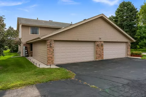 7458 Colosseum Dr #2, Rockford, IL 61107