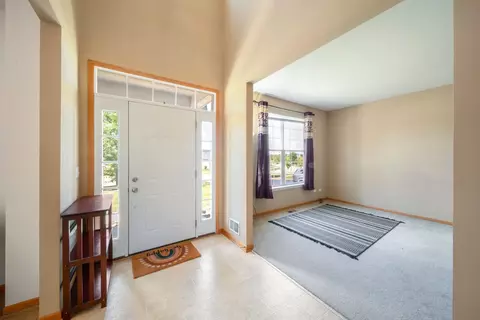 Entry Way - 2313 Tyler Trl, Mchenry, IL 60051 photo 1 of 4