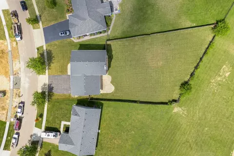 View/Area - 2313 Tyler Trl, Mchenry, IL 60051 photo 1 of 7