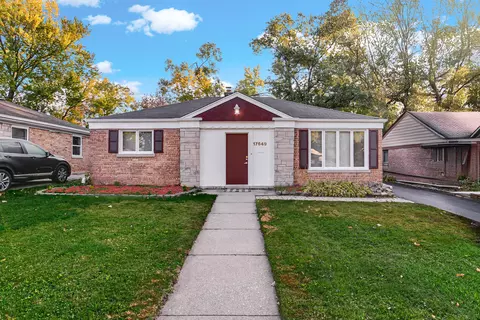 17649 Dundee Ave, Homewood, IL 60430
