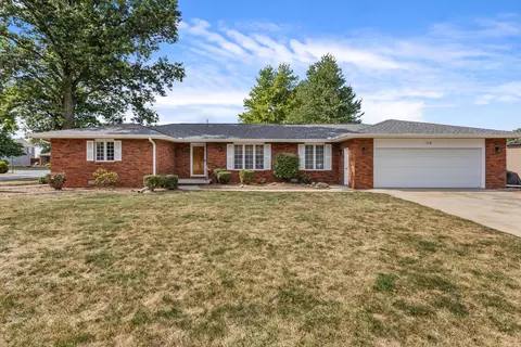 110 S Saint Elizabeth Dr, Thomasboro, IL 61878